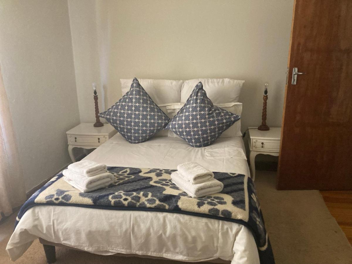 Karoo Nights - Housity