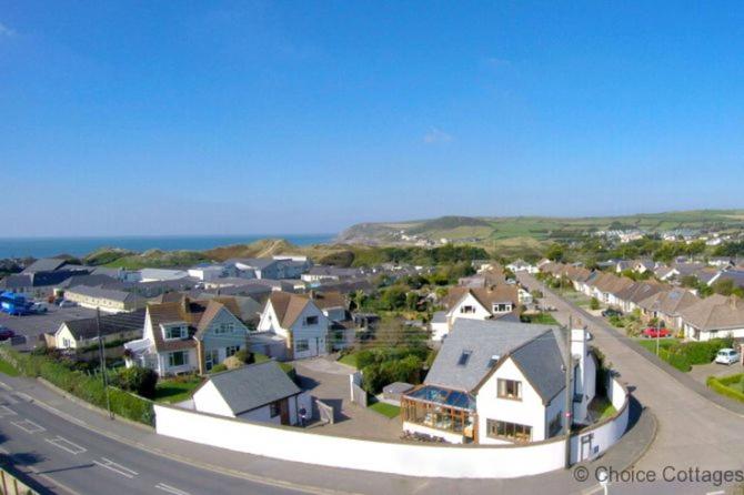 CROYDE WAVES 4 Bedrooms - Housity