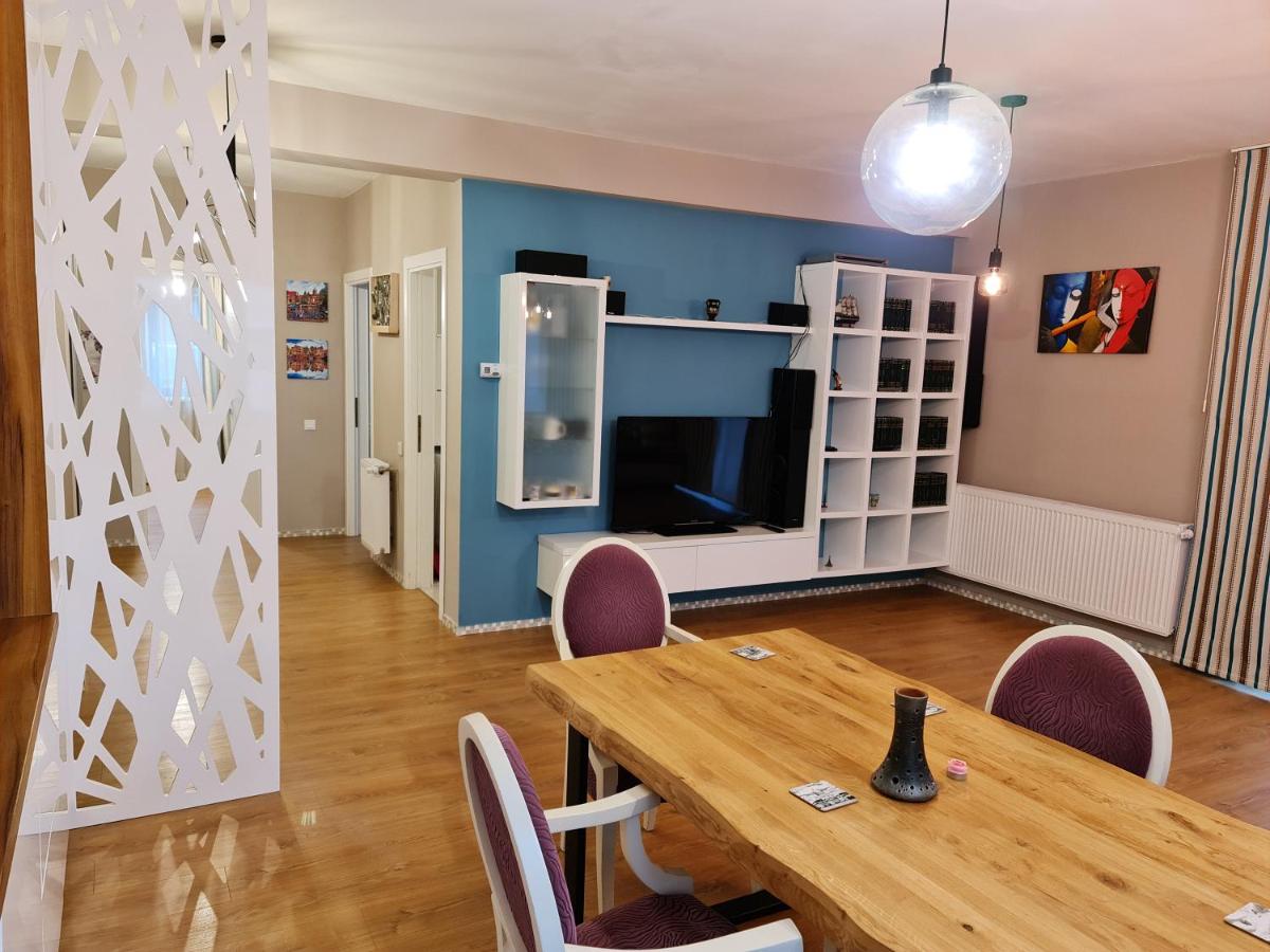 Tonitza Apartament - Housity