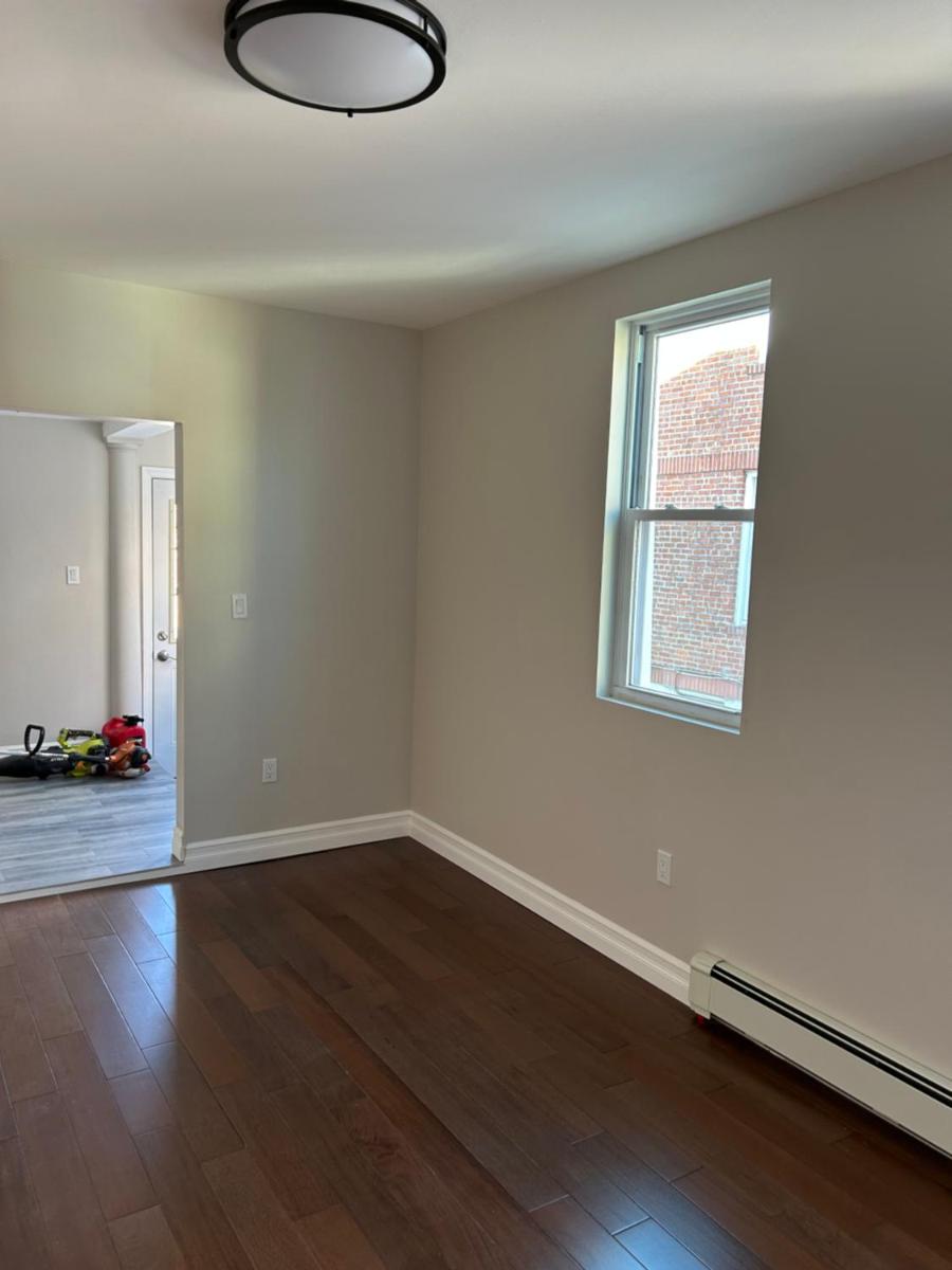 5 bed rooms house a min away from the beach - Housity