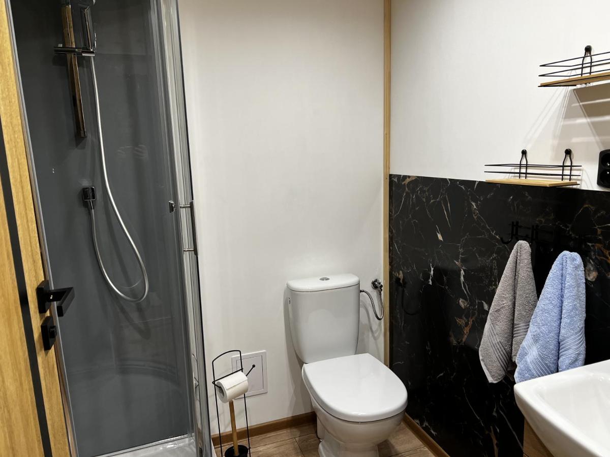 Misiowa Polanka - domek z możliwością dodatkowego wynajęcia balii - Housity