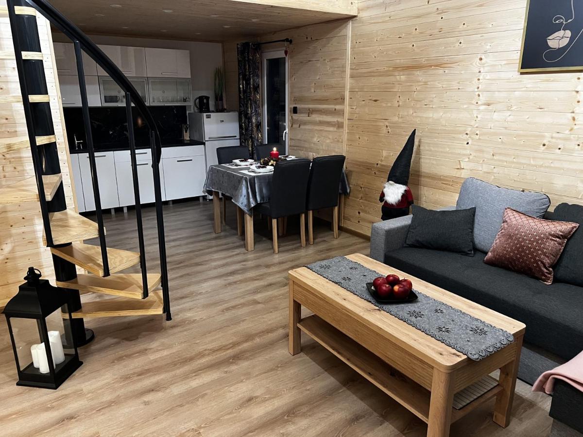 Misiowa Polanka - domek z możliwością dodatkowego wynajęcia balii - Housity