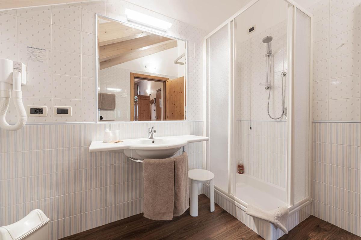 Albergo Conturina - Housity