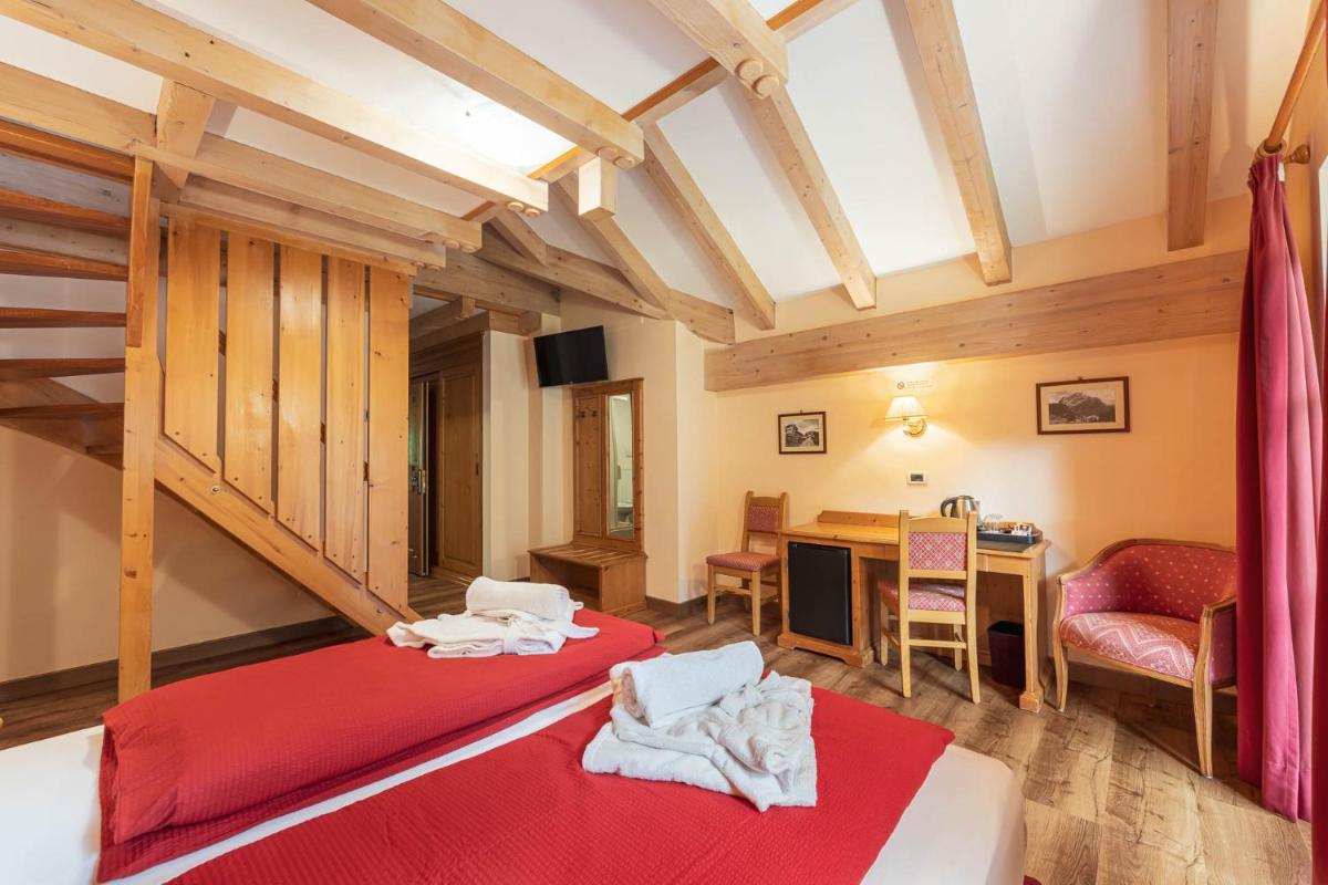 Albergo Conturina - Housity