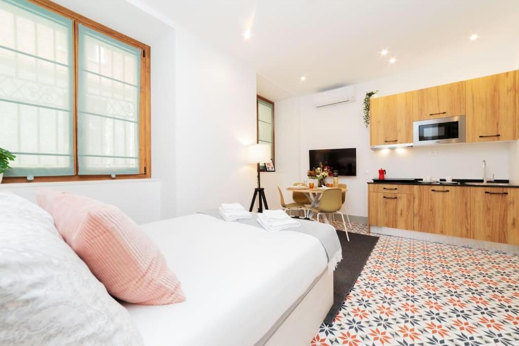 La Maja (3) - Housity