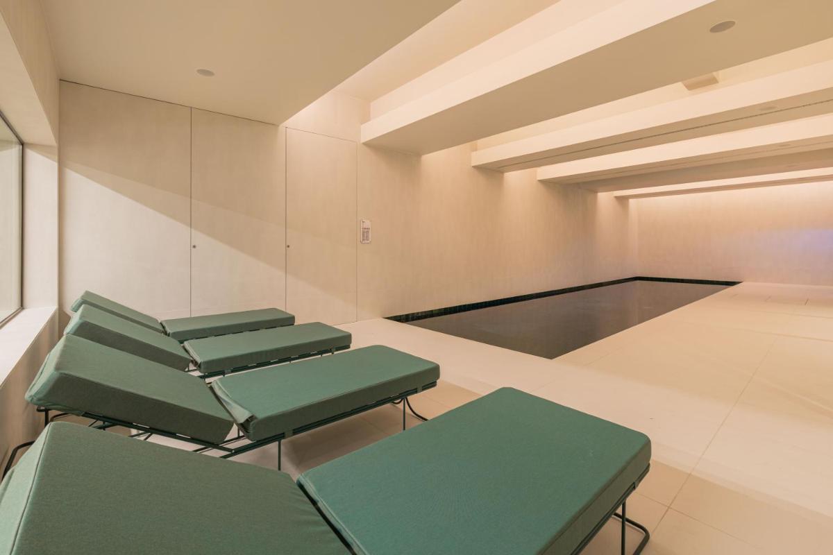 O spa e/ou outras comodidades de bem-estar em LUSTER Hotel