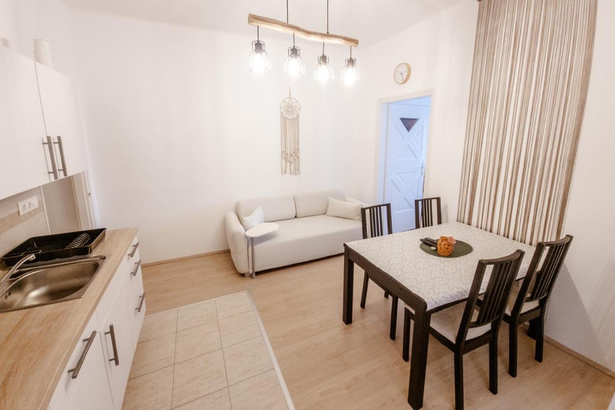 Király40 Apartman - Housity