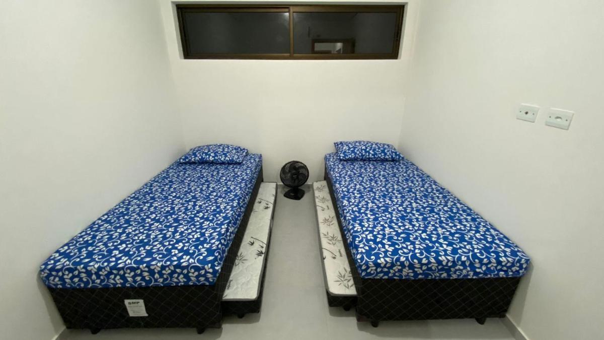 Flat em condomínio pé na areia em Maria Farinha - Housity