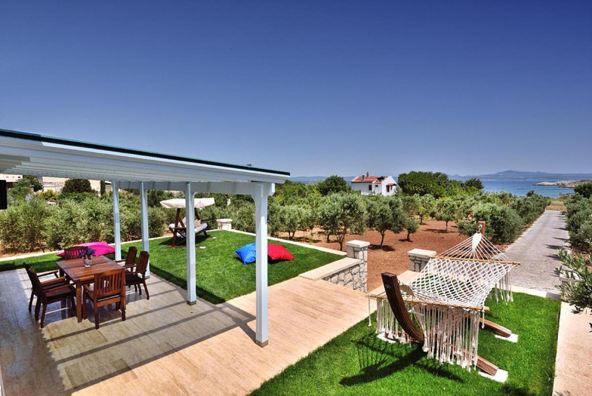 Peaceful House in Bozcaada - Housity