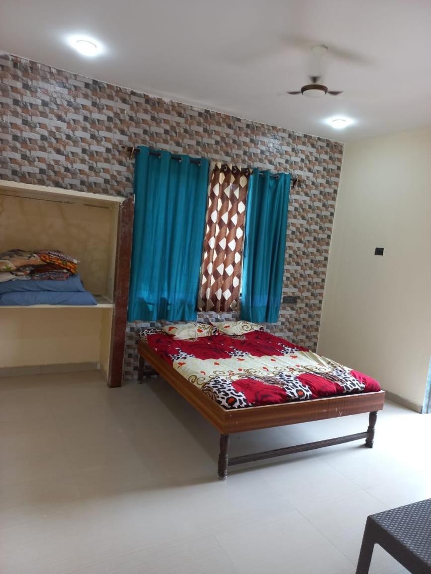 Tendulkar Beach Resort - Housity