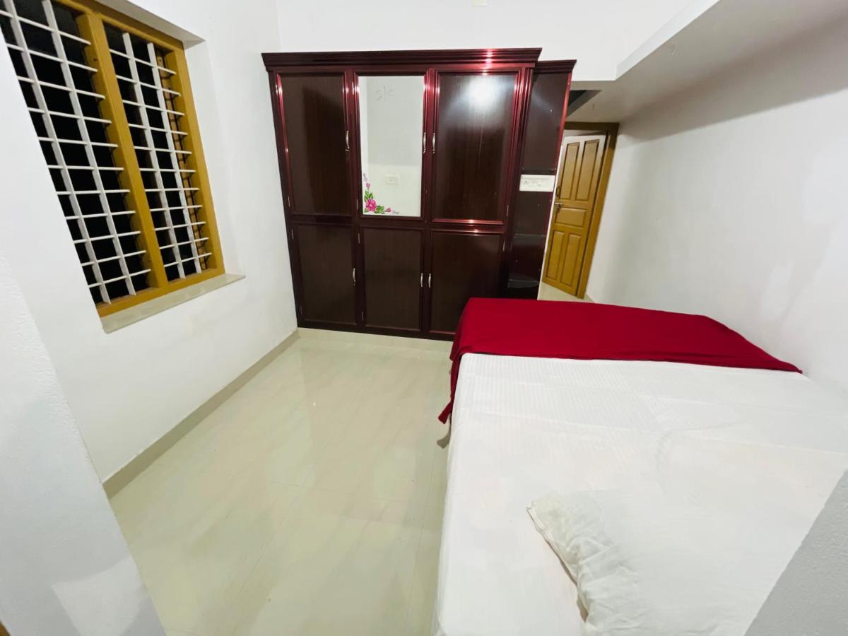 Rose Garden Homestay Thrissur - Housity