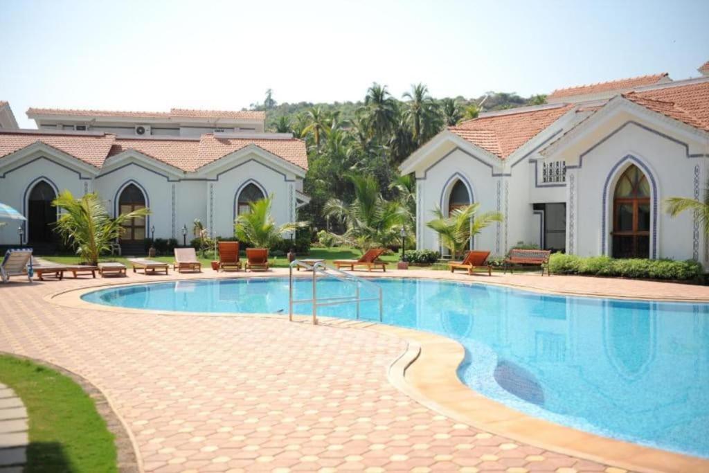 FlyHigh Holiday Apartment near Hilton Hotel Goa - Housity