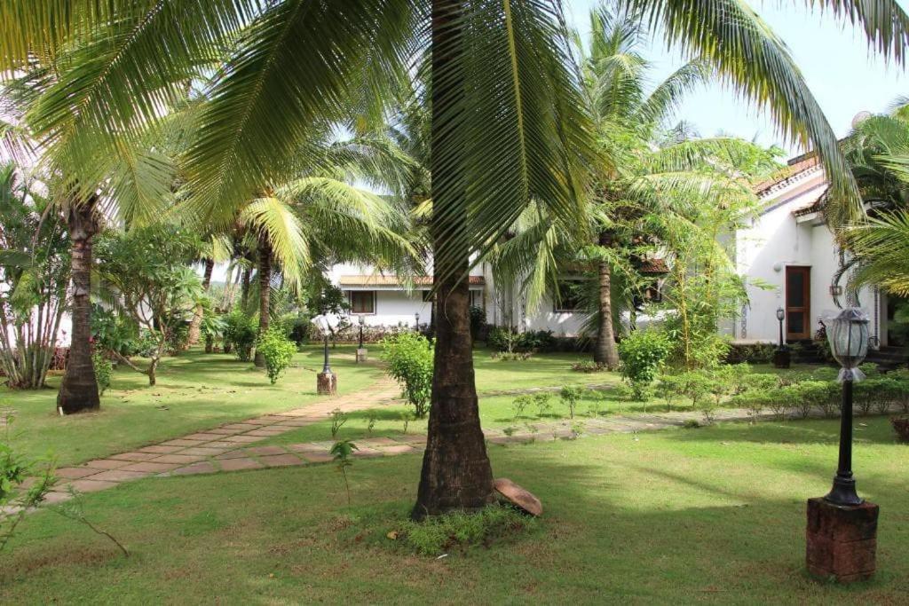 FlyHigh Holiday Apartment near Hilton Hotel Goa - Housity
