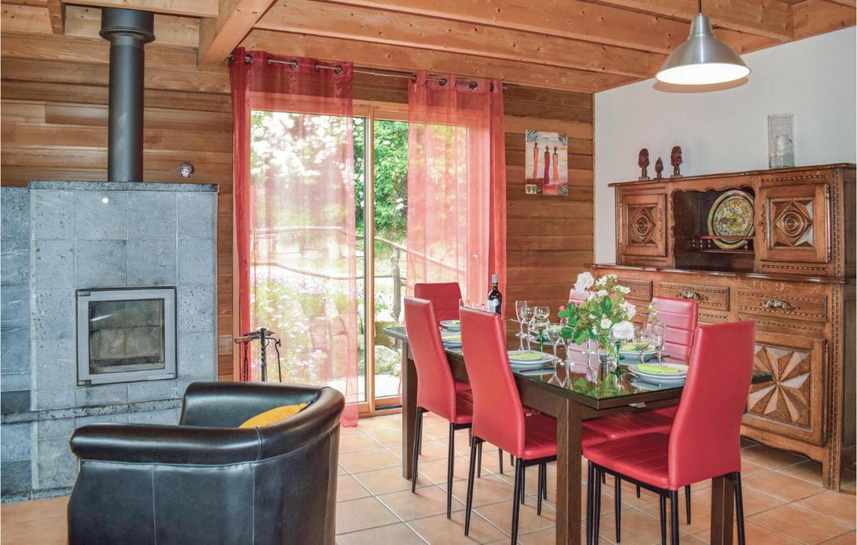 Nice Home In Plounéour-Trez With Sauna - Housity