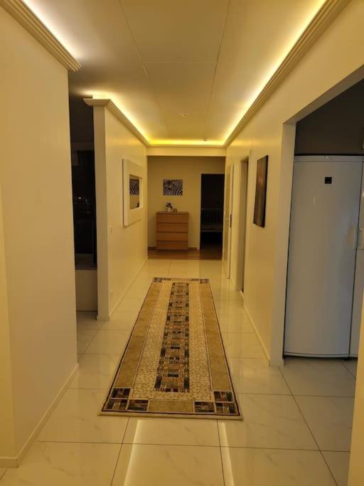 Beautiful terraced house with private parking - Housity