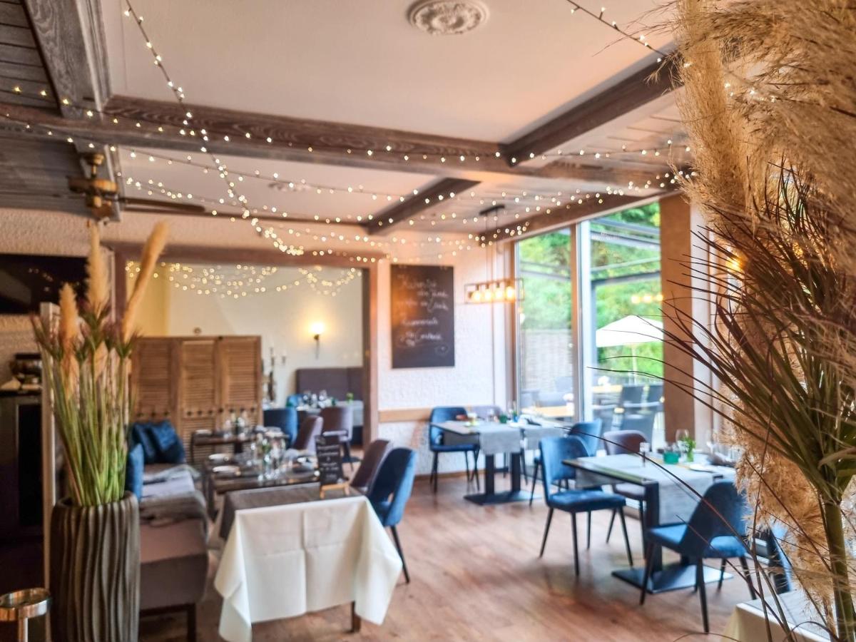 Hotel Estricher Hof - Housity