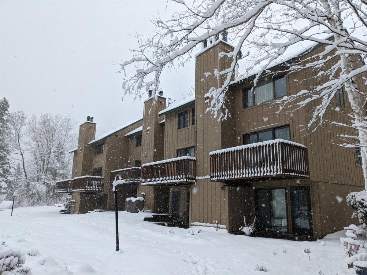 Waterville Valley Pet Friendly Vacation Condo close to Community Center! - Housity