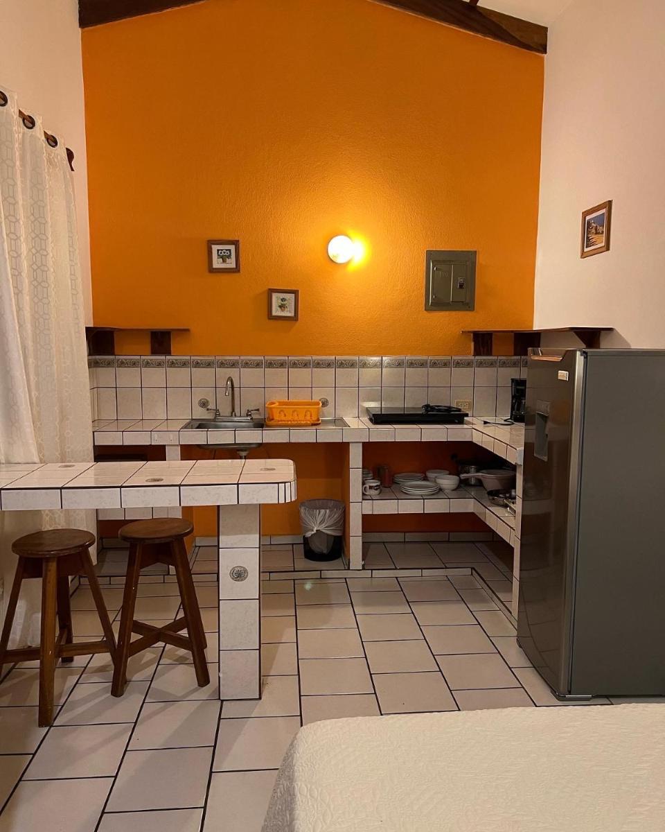 Cabinas El Colibri, Apart Hotel - Housity