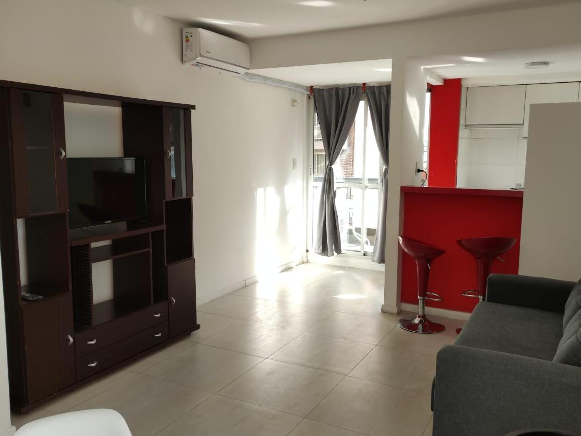 Departamento Céntrico muy luminoso y acogedor. - Housity