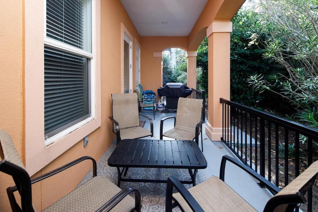 Miramar Beach Villas Unit 116 3 Bedroom Oasis!!! Sleeps 10! - Housity