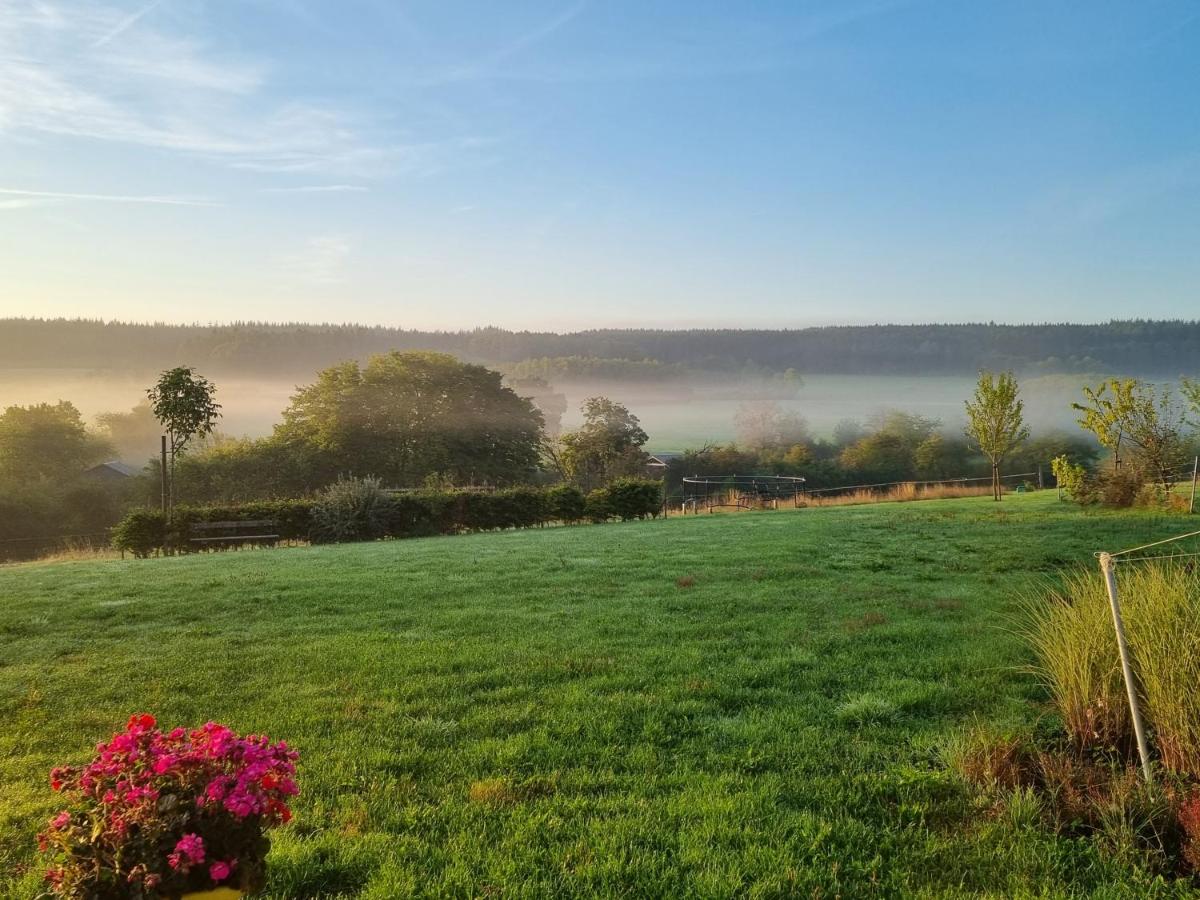 Gîte 'Il y a' 11 à 13 pers #Nature #Familles #Calme #Pas d'abus d'alcool - Housity