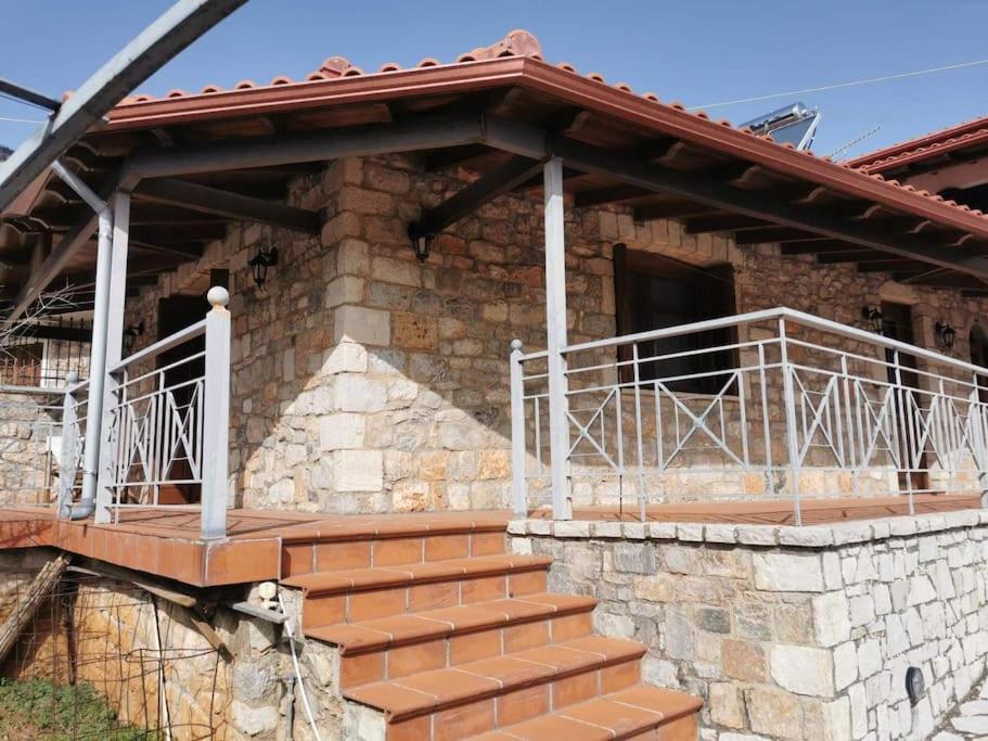 Ξενώνας Άνθεμις - Housity