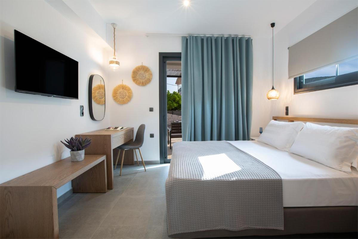 SEASCAPE VILLAS VASSILIKI - Beachfront villas - Housity