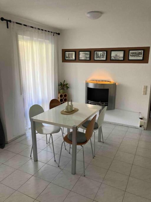 An der A8 & dennoch stadtnah - Housity