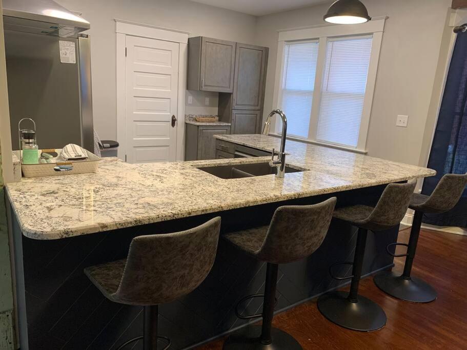 NEW! Fully Renovated 1910 Craftsman style home. - Housity
