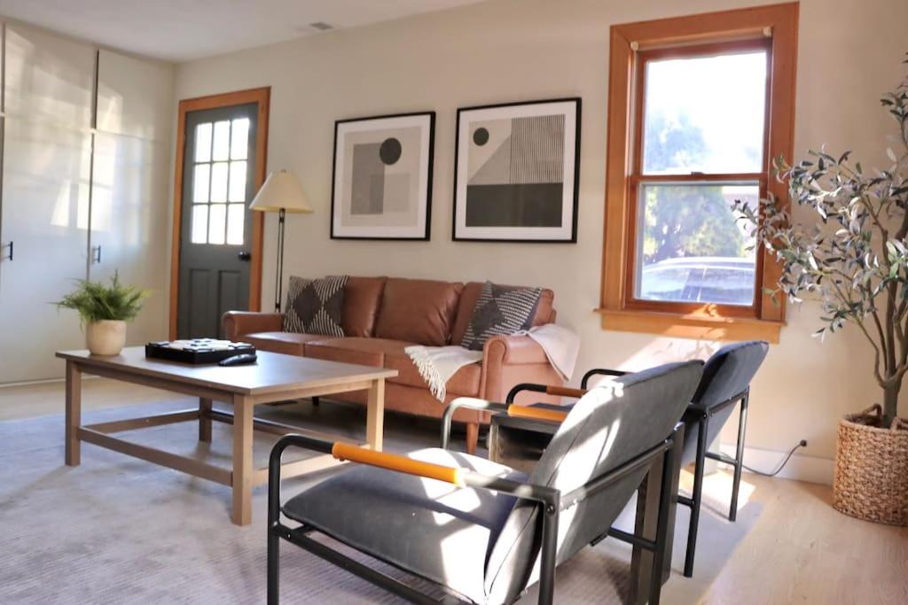 The Clay Hideaway - Housity