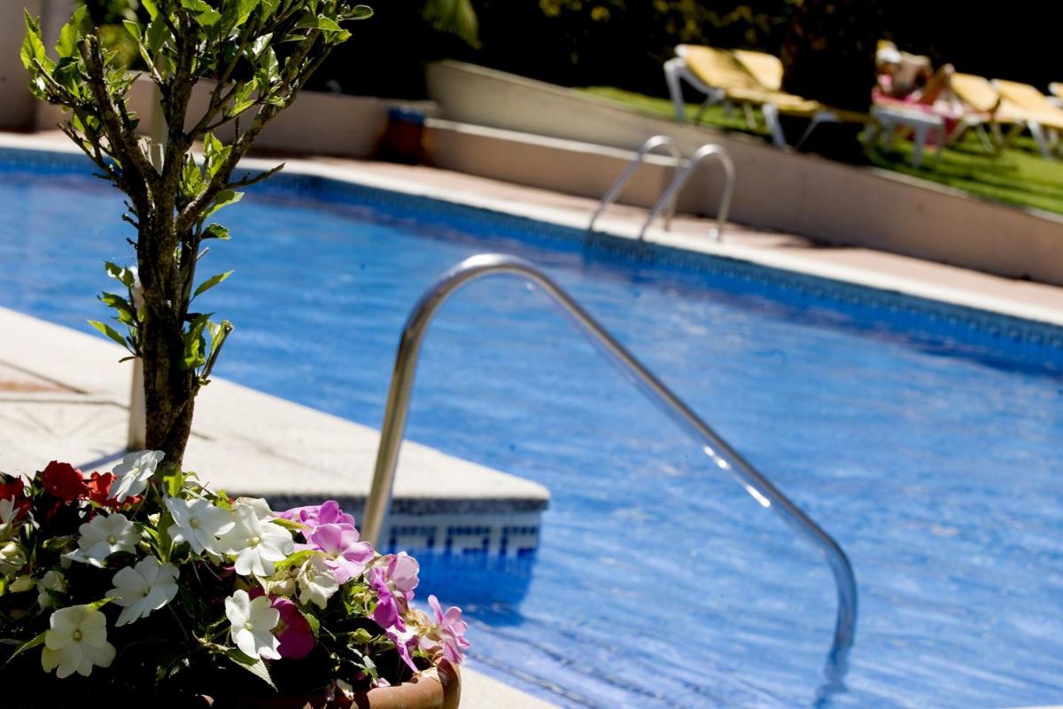 Piscina en o cerca de Hotel Spa Atlántico San Vicente do Mar