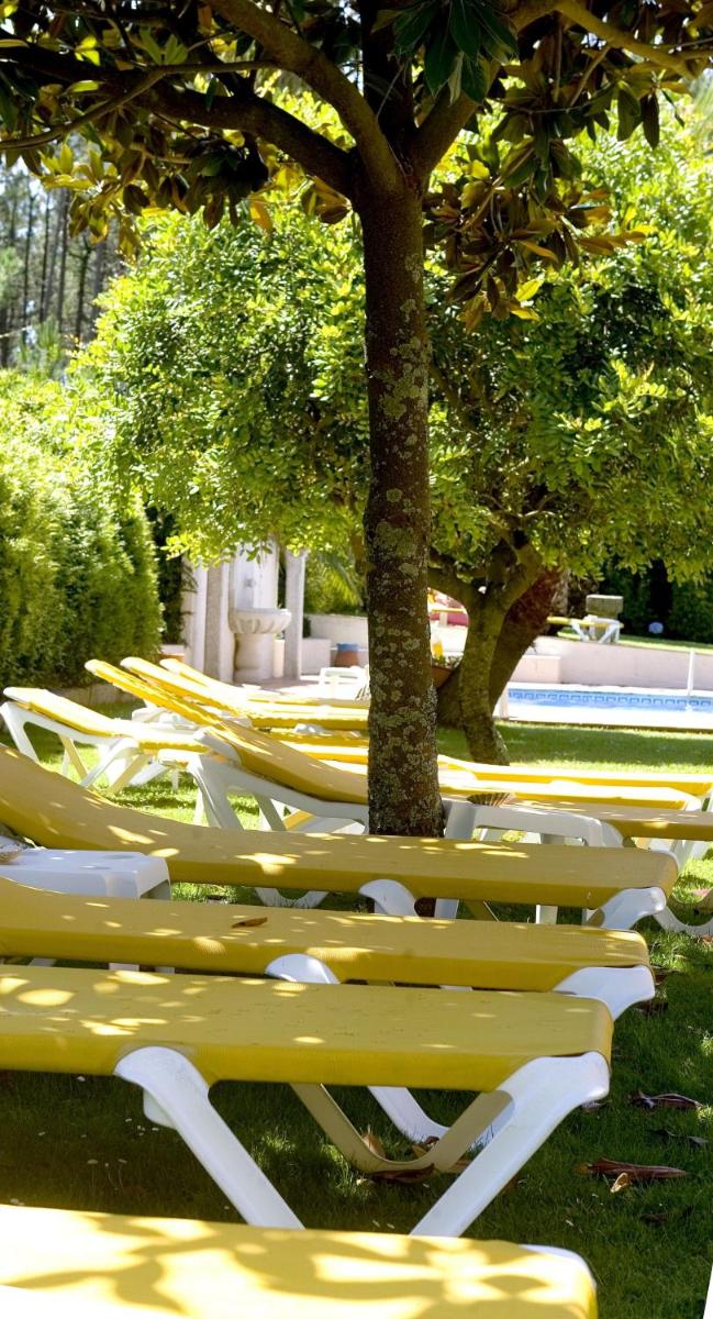 Jardín al aire libre en Hotel Spa Atlántico San Vicente do Mar