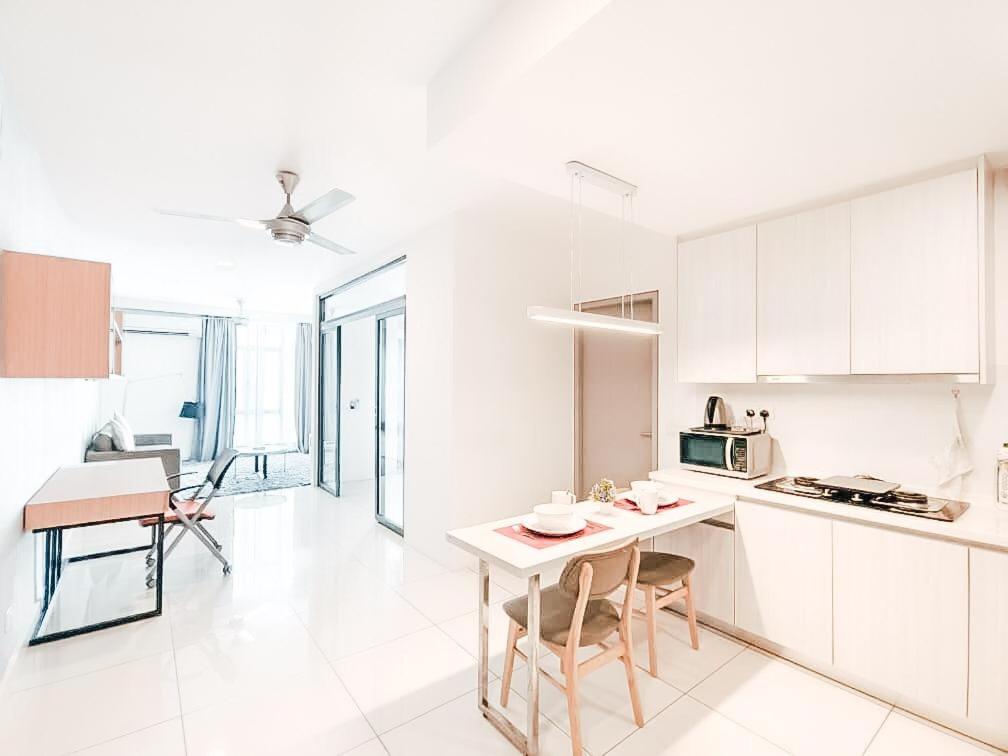 1 Tebrau Residences by KMS HOME - Housity