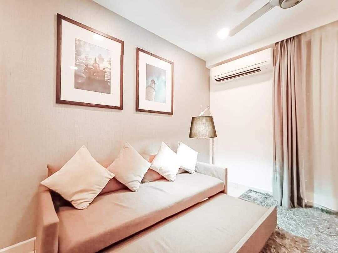1 Tebrau Residences by KMS HOME - Housity