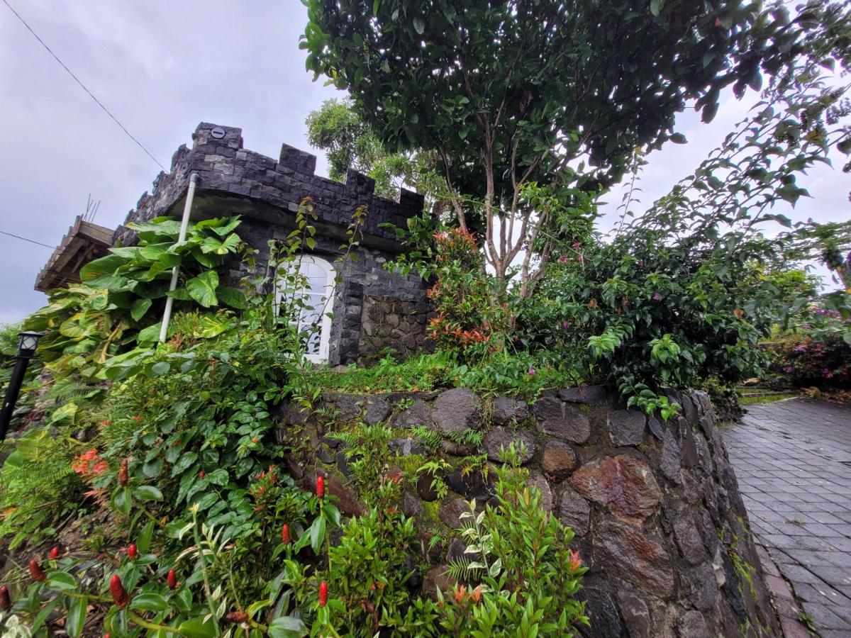 Villa Castle Aira - Housity