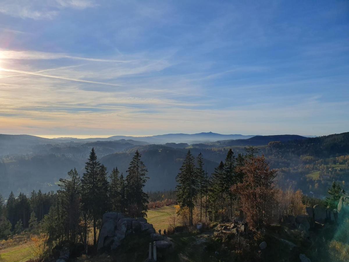 PRONÁJEM APARTMÁNU V TANVALDU - Housity