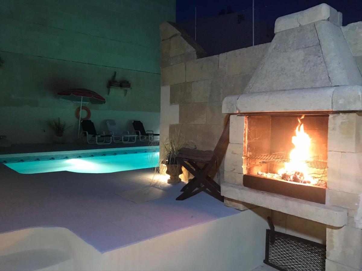 Family Farmhouse & Private Pool Very Good 8 - Housity