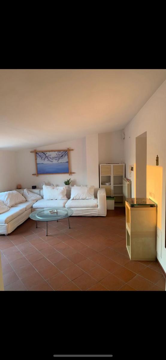 Appartamento centrale con giardino e posto - Housity