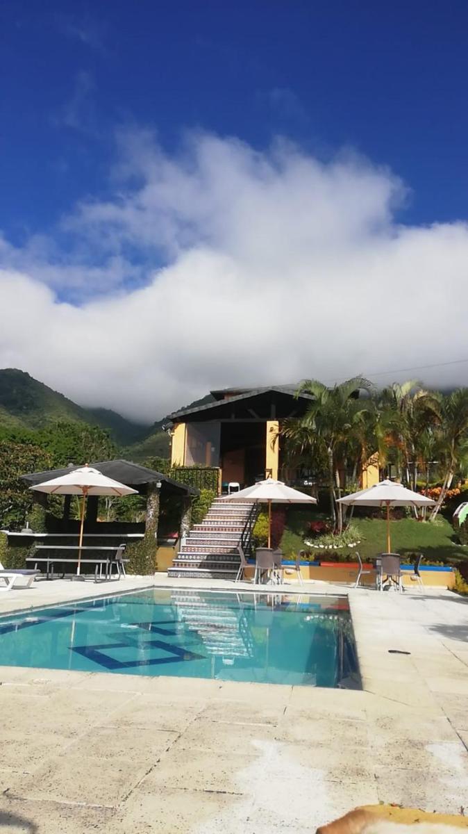 VIENTOS de CAMBIO… alojamiento Lago Calima - Housity