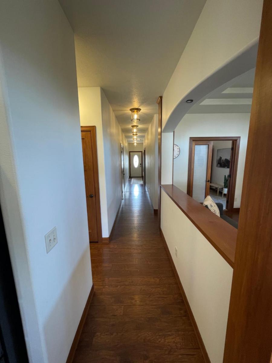 Friendly Falls Staycation - Housity