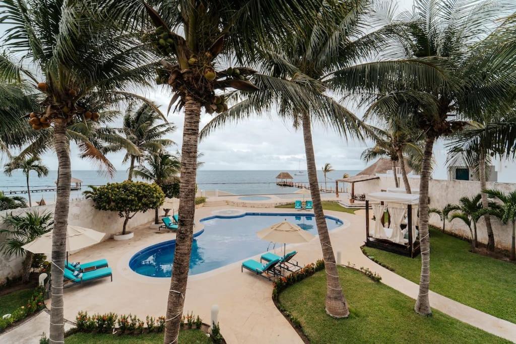Villa Corona 6 BR Luxury Mansion - Housity