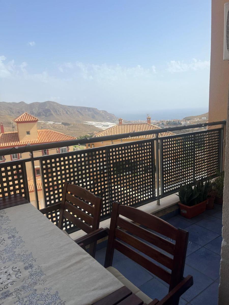 Apartamento nuevo con piscina en la envía golf aguadulce Almería - Housity