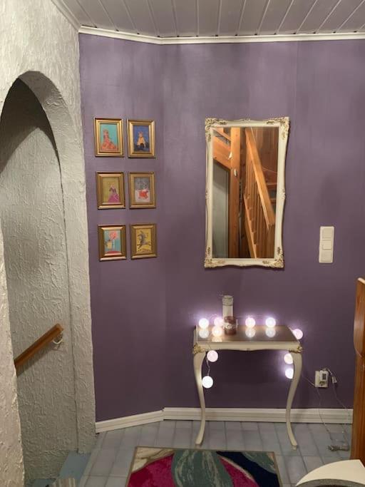 Guesthouse Onnia, kattohuoneisto Siurossa - Housity