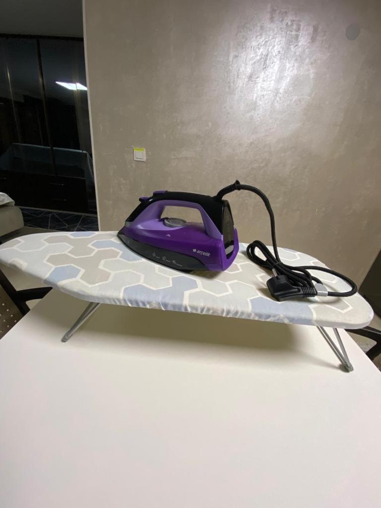 NEW Seaview Bachelor Apartment Privacy + Closets - Housity