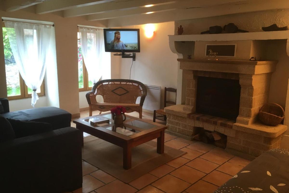 Chambres d'Hotes dans les Gorges de la Sioule - Housity