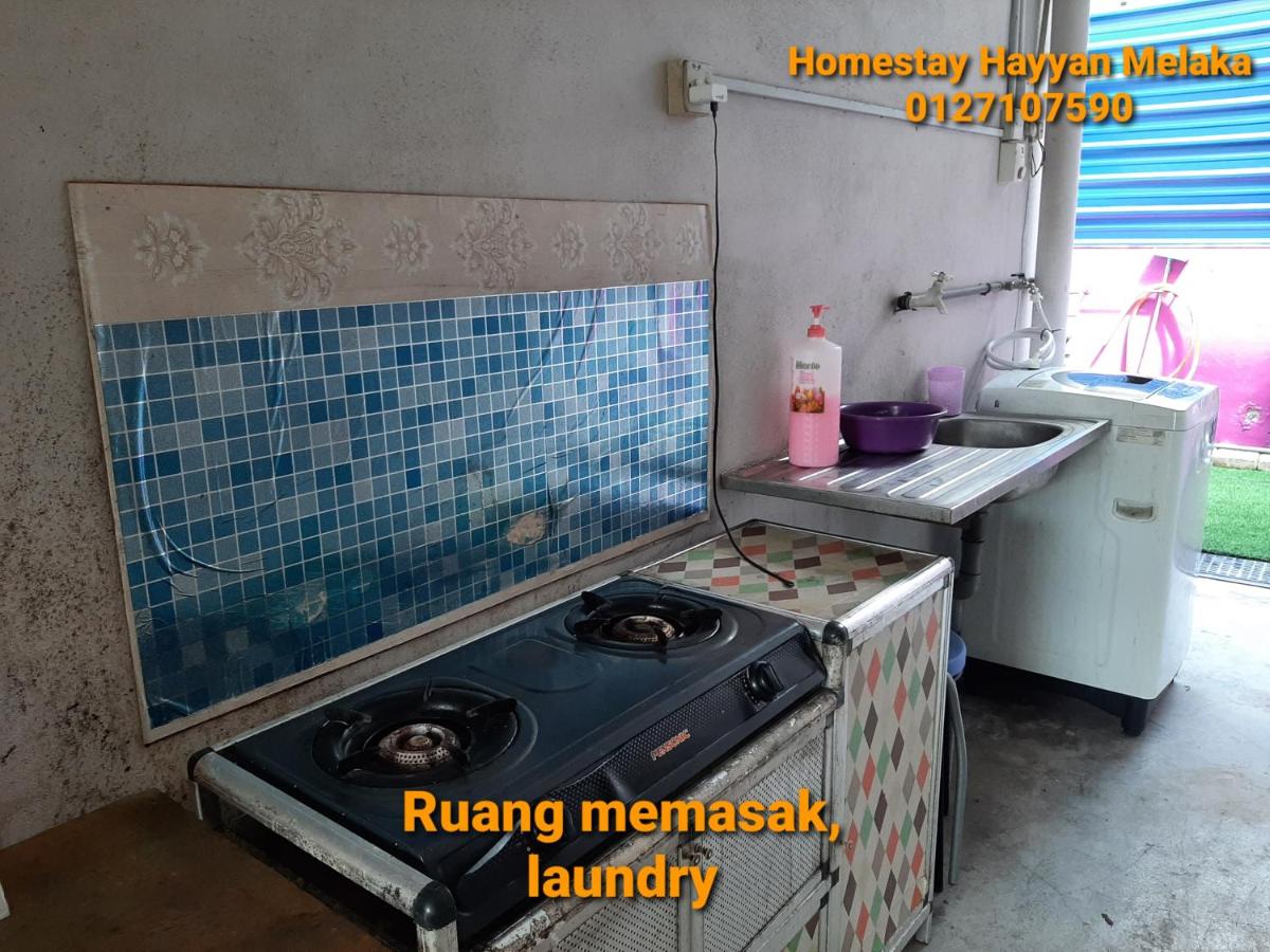 Suitetrails - Home2stay Hayyan Muslim Pool