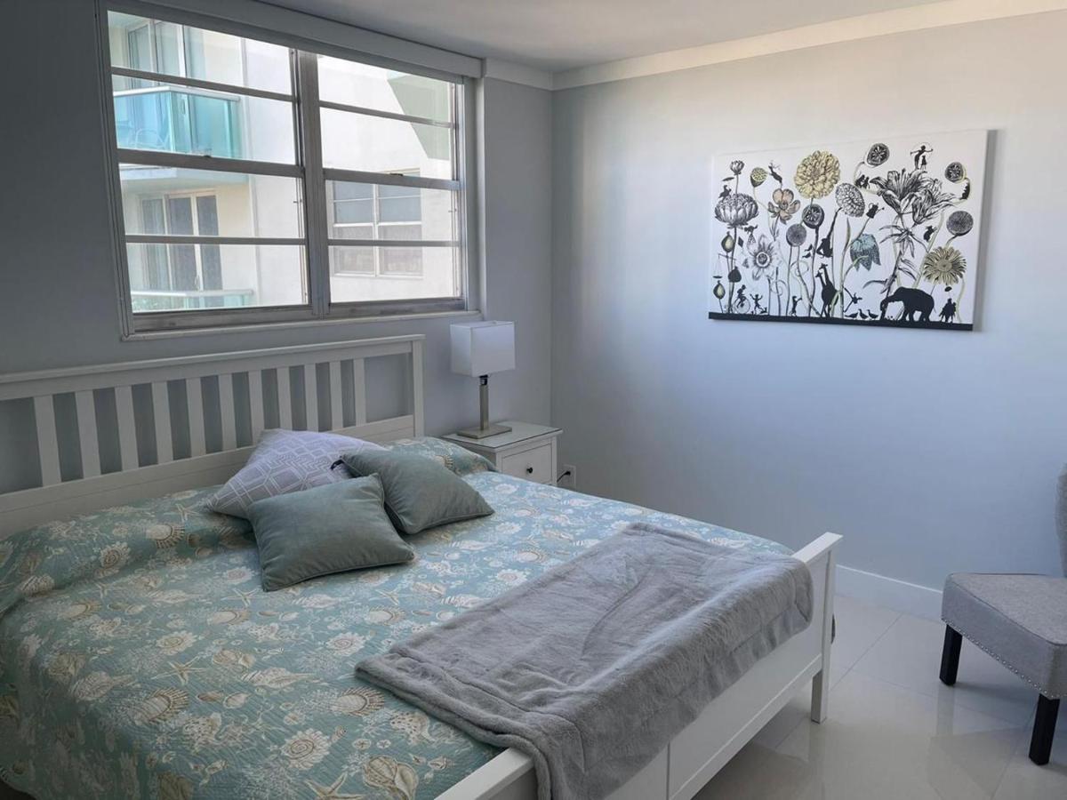 Hollywood on Beach Apartment - Housity