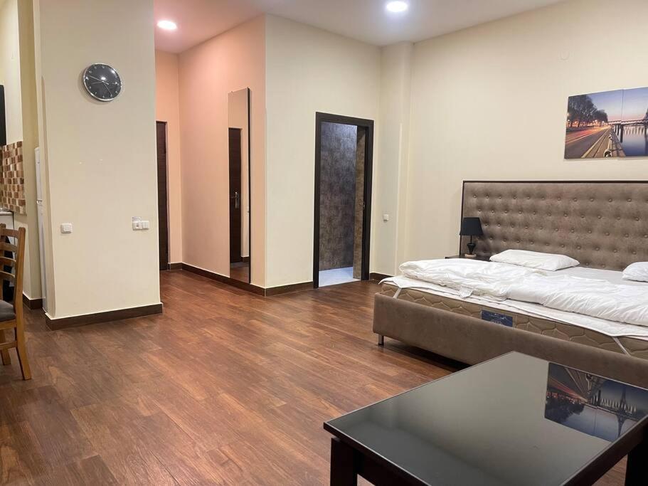 Comfortable Apartment In City Center - Housity