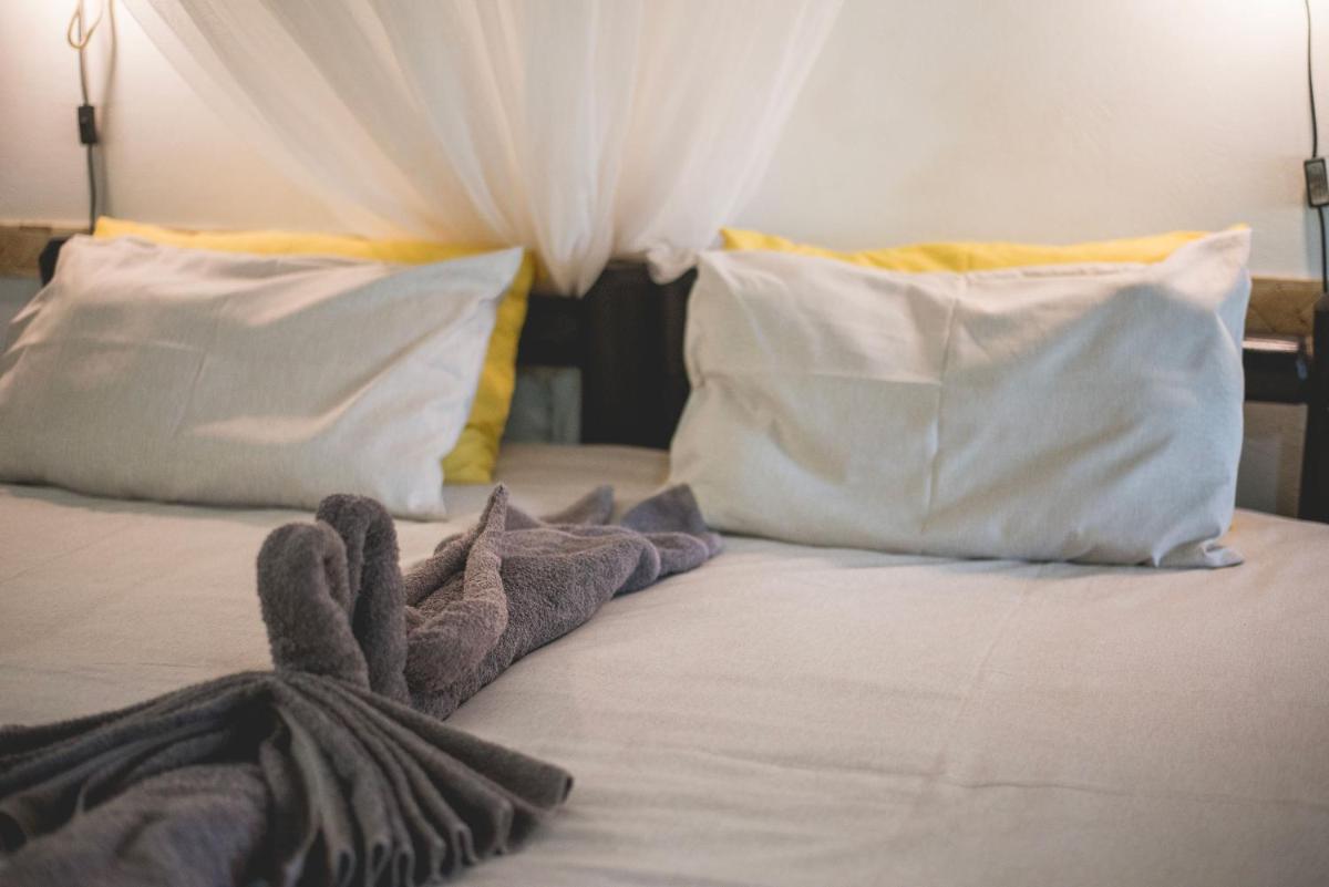 Thokozani Lodge - Housity