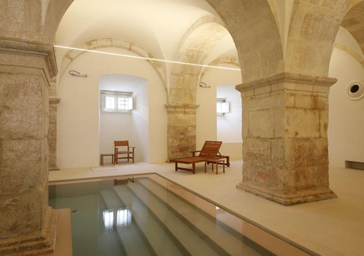 A piscina em ou perto de Montebelo Mosteiro de Alcobaça Historic Hotel